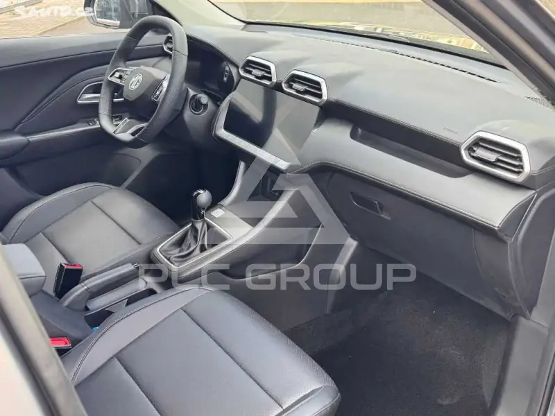 2025 MG ZS
