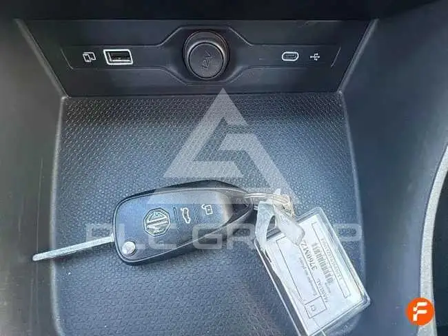 2025 MG 