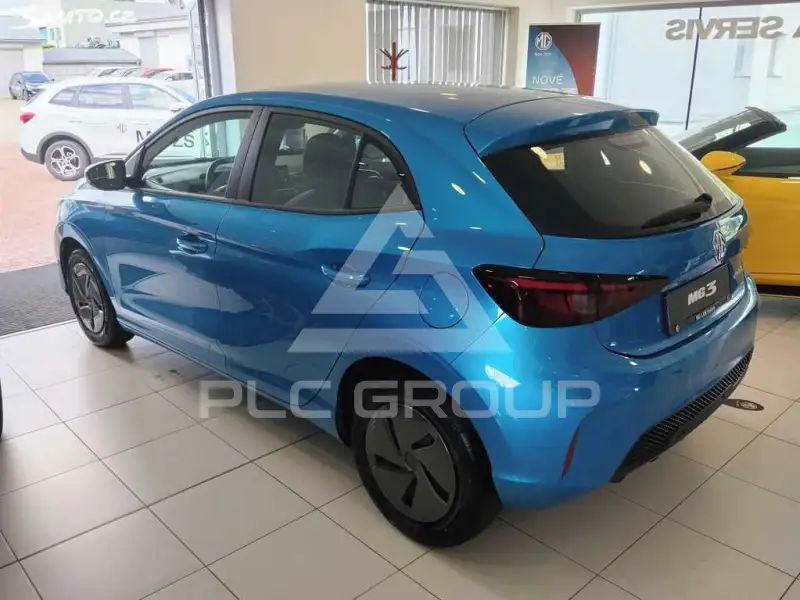 2025 MG MG3
