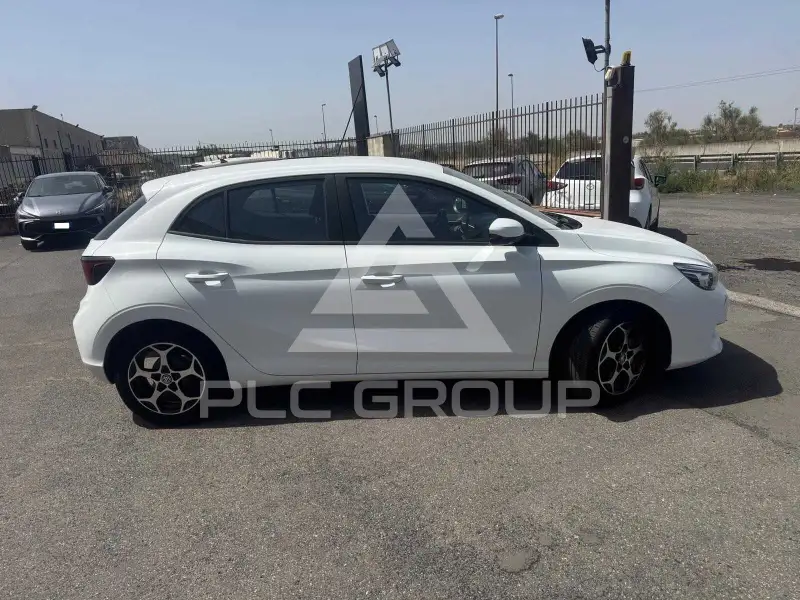 2025 MG MG3