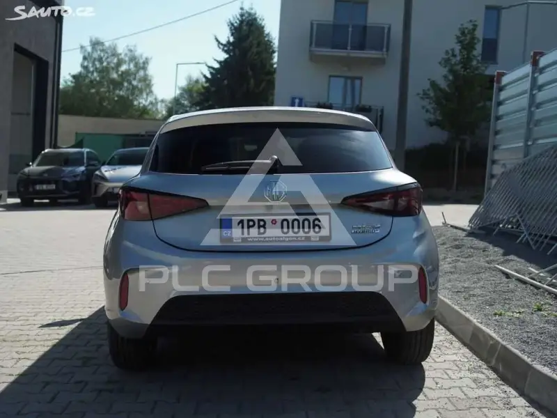 2025 MG MG3