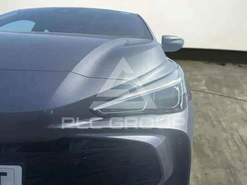 2025 MG MG3
