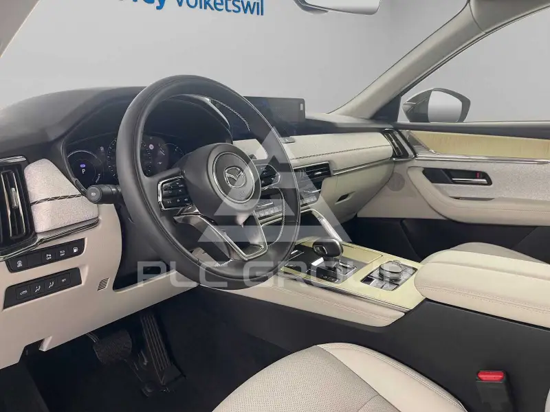 2025 Mazda CX