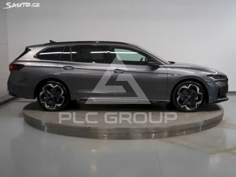 2025 Skoda Superb