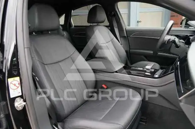2025 Audi A8
