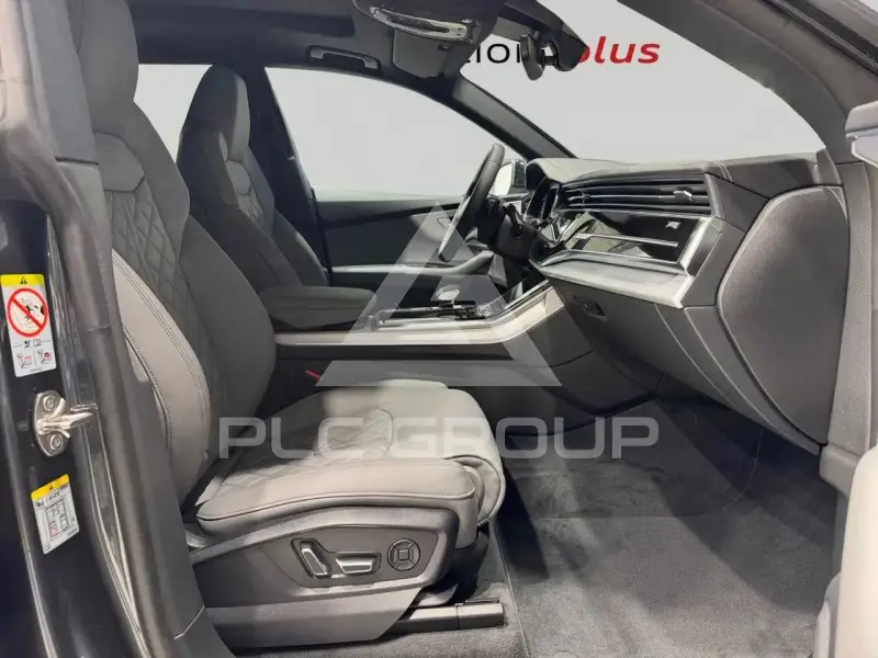 2025 Audi Q8
