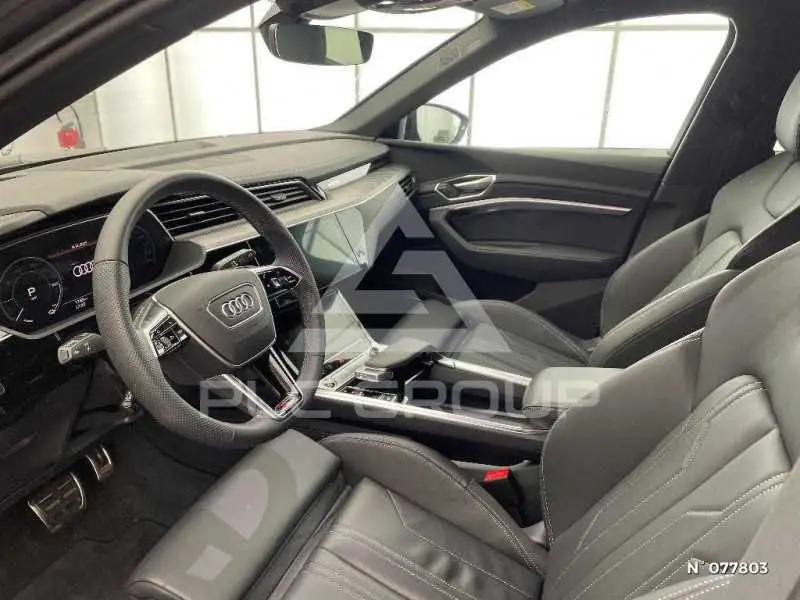 2025 Audi Q8