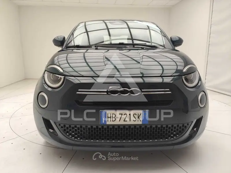 2025 Fiat 500