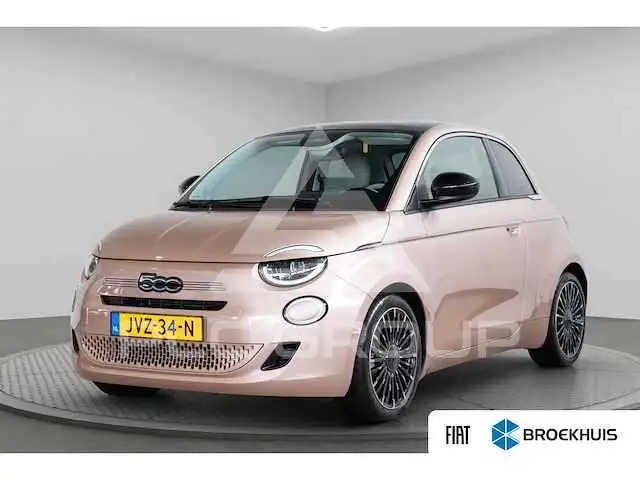 2025 Fiat 500