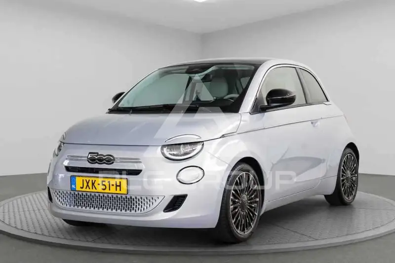 2025 Fiat 500