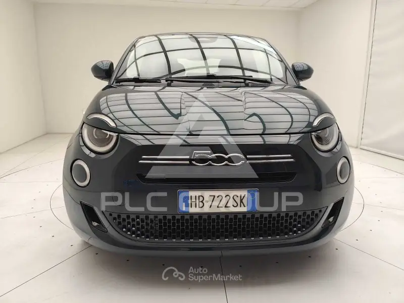 2025 Fiat 500