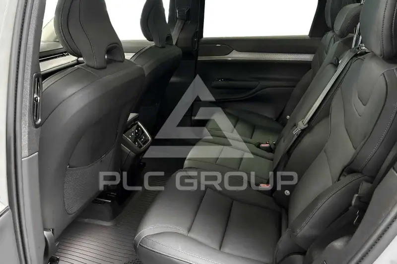 2025 Volvo EX 90