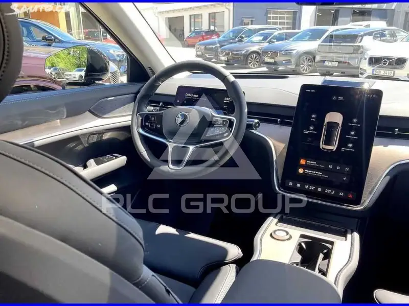 2025 Volvo EX 90