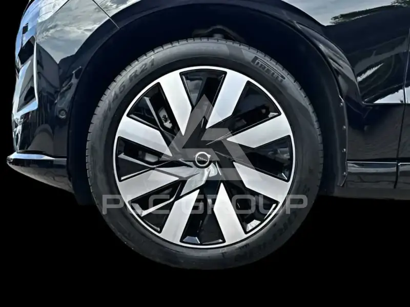 2025 Volvo EX 90