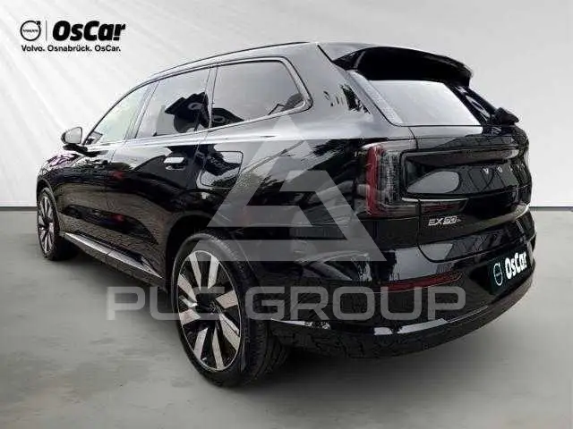 2025 Volvo EX 90