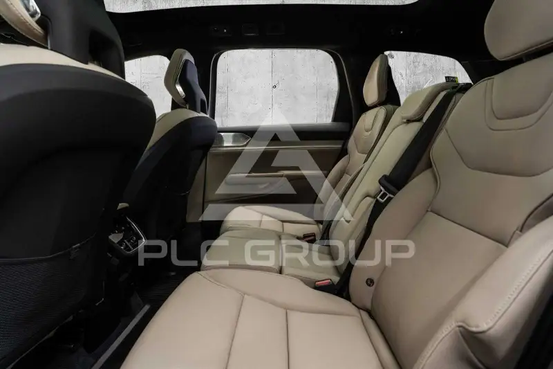 2025 Volvo EX 90