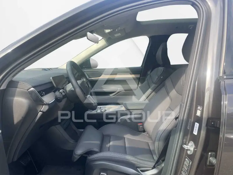 2025 Volvo EX 90