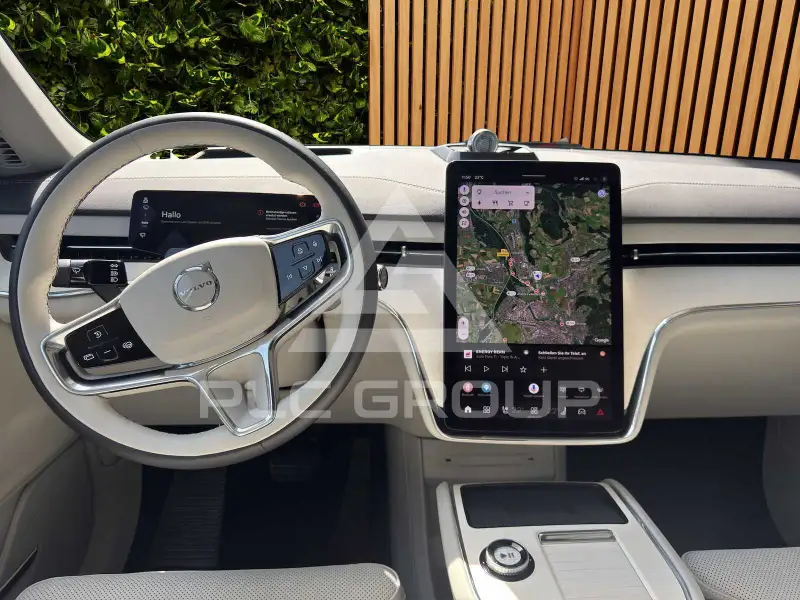 2025 Volvo EX 90
