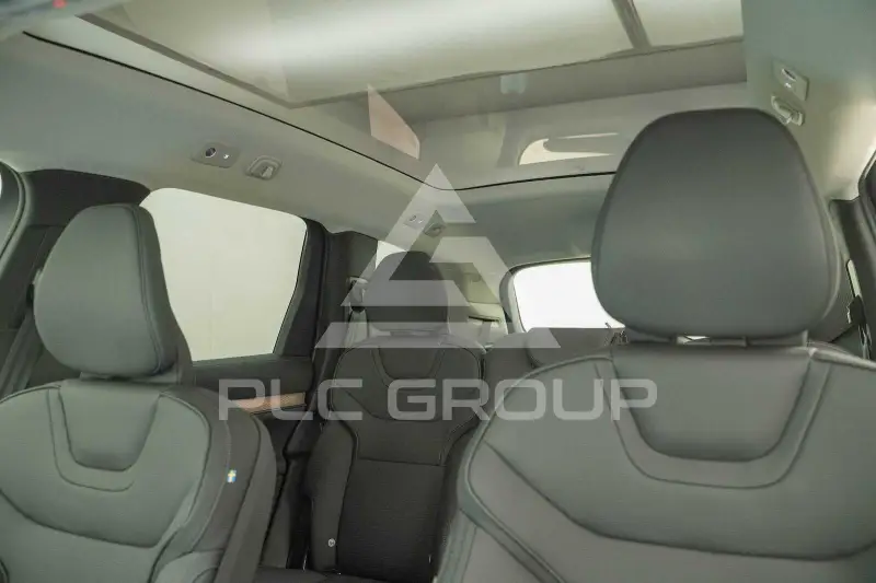 2025 Volvo EX 90