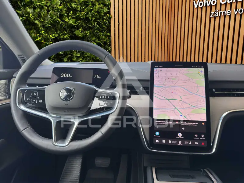 2025 Volvo EX 90