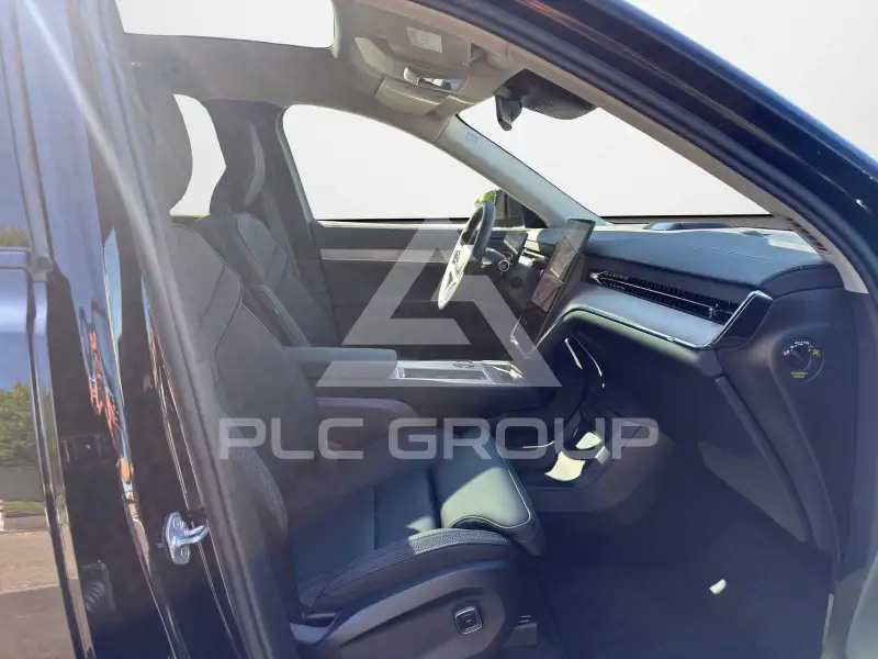 2025 Volvo EX 90