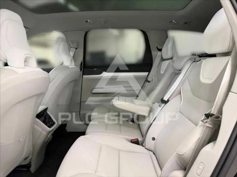 2025 Volvo EX 90