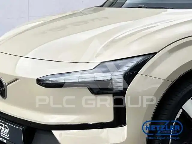 2025 Volvo EX 30