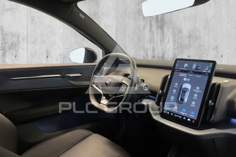 2025 Volvo EX 30