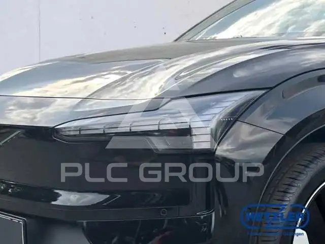 2025 Volvo EX 30