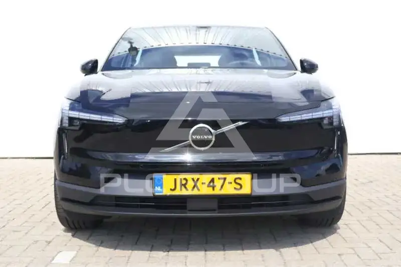 2025 Volvo EX 30