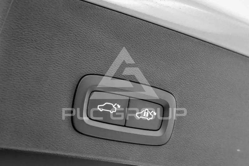 2025 Volvo EX 40