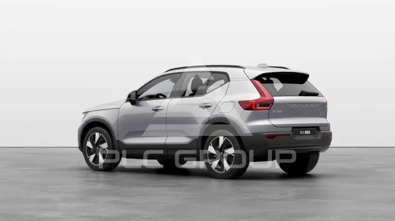 2025 Volvo EX 40
