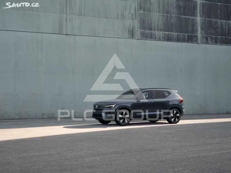 2025 Volvo EX 40