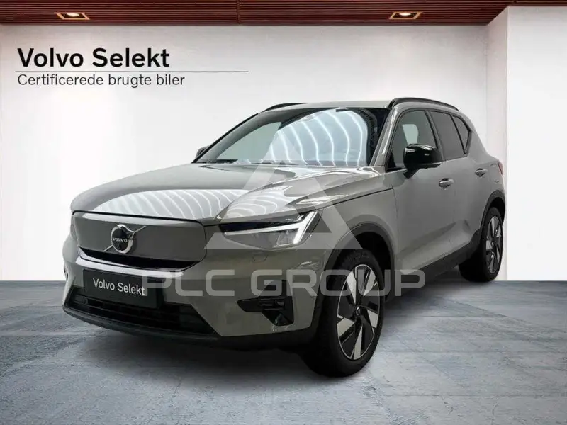 2025 Volvo EX 40