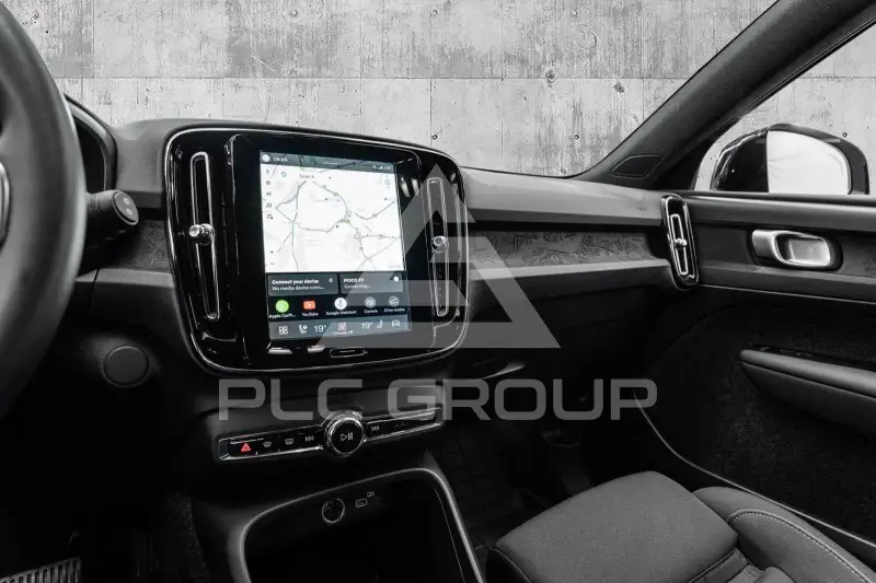 2025 Volvo EX 40