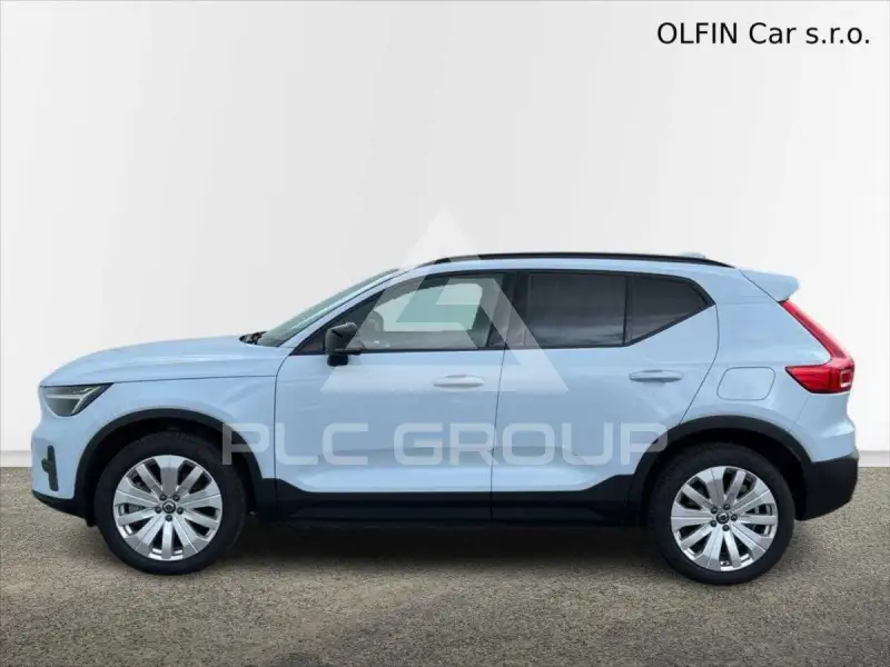 2025 Volvo EX 40
