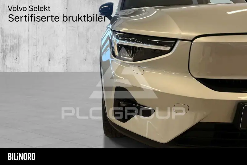 2025 Volvo EX 40