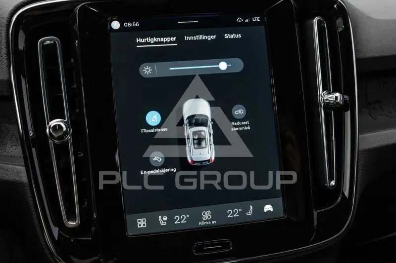 2025 Volvo EX 40