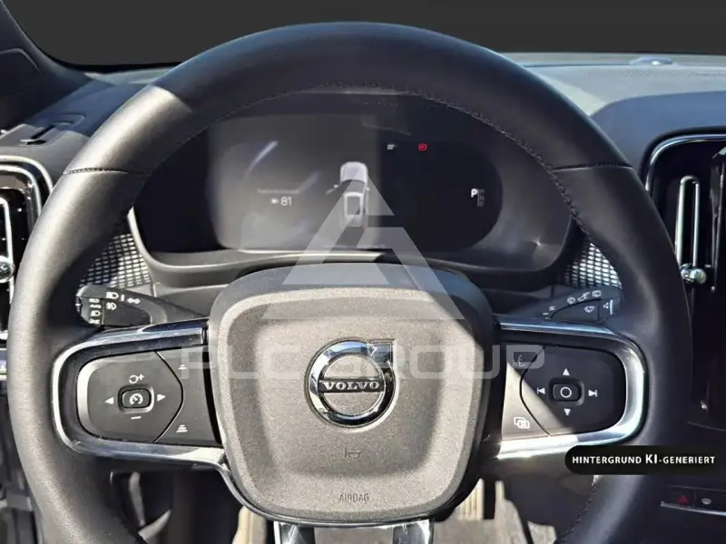 2025 Volvo EX 40