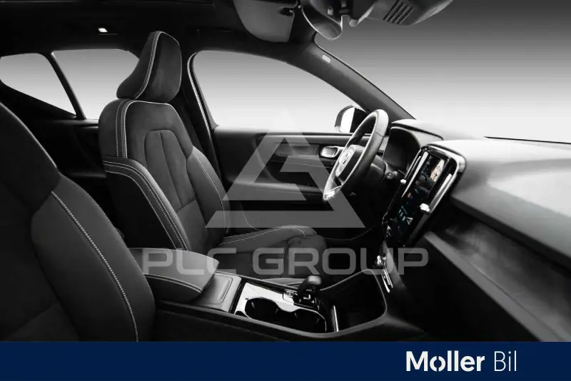 2025 Volvo EX 40