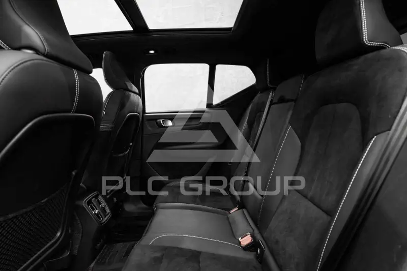 2025 Volvo EX 40