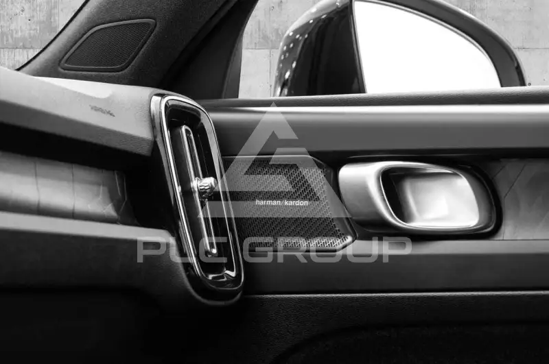 2025 Volvo EX 40