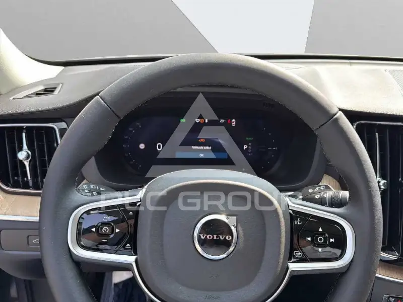 2025 Volvo XC60