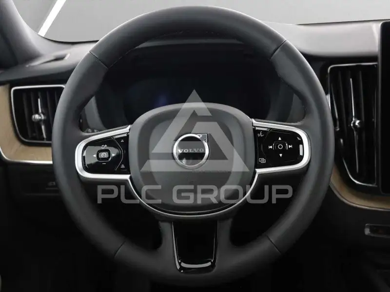 2025 Volvo XC60
