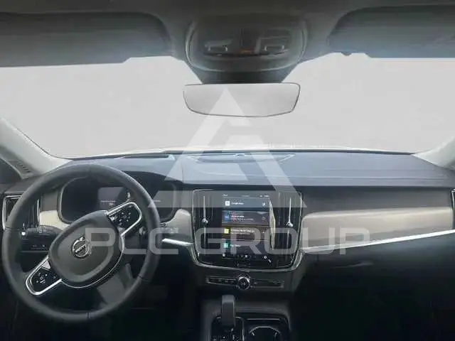 2025 Volvo V90