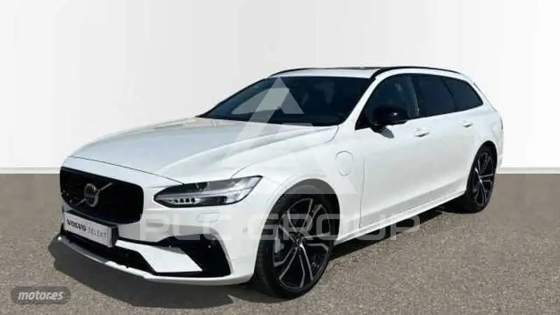 2025 Volvo V90