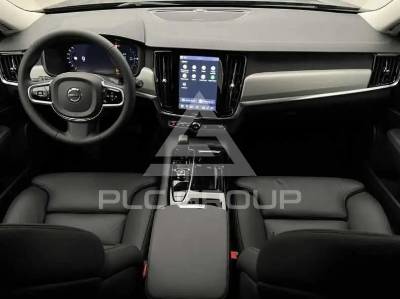 2025 Volvo V90