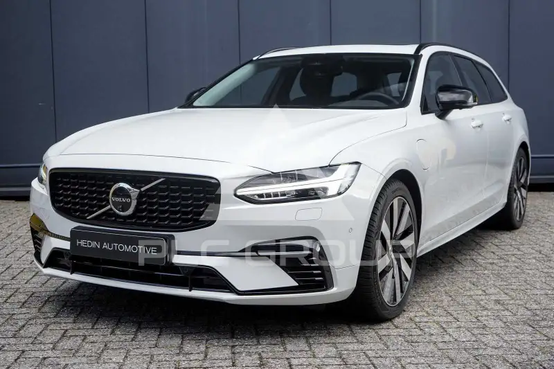2025 Volvo V90