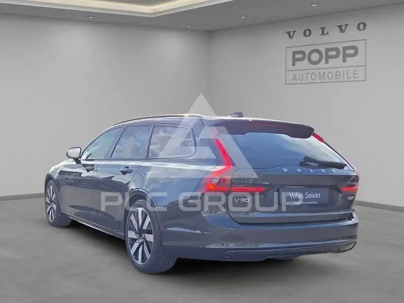 2025 Volvo V90
