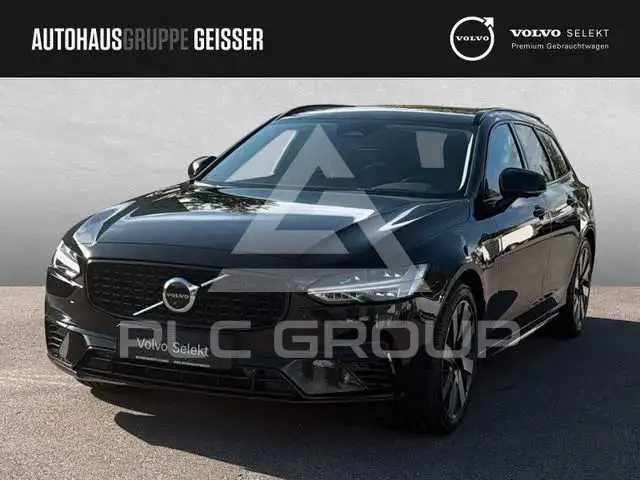 2025 Volvo V90